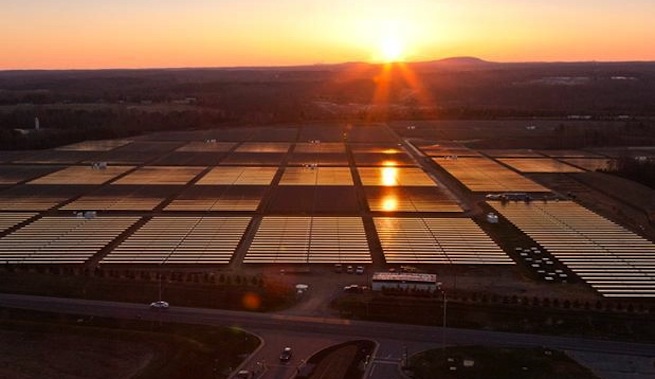 El centro de datos de Apple usa 100% energía renovable